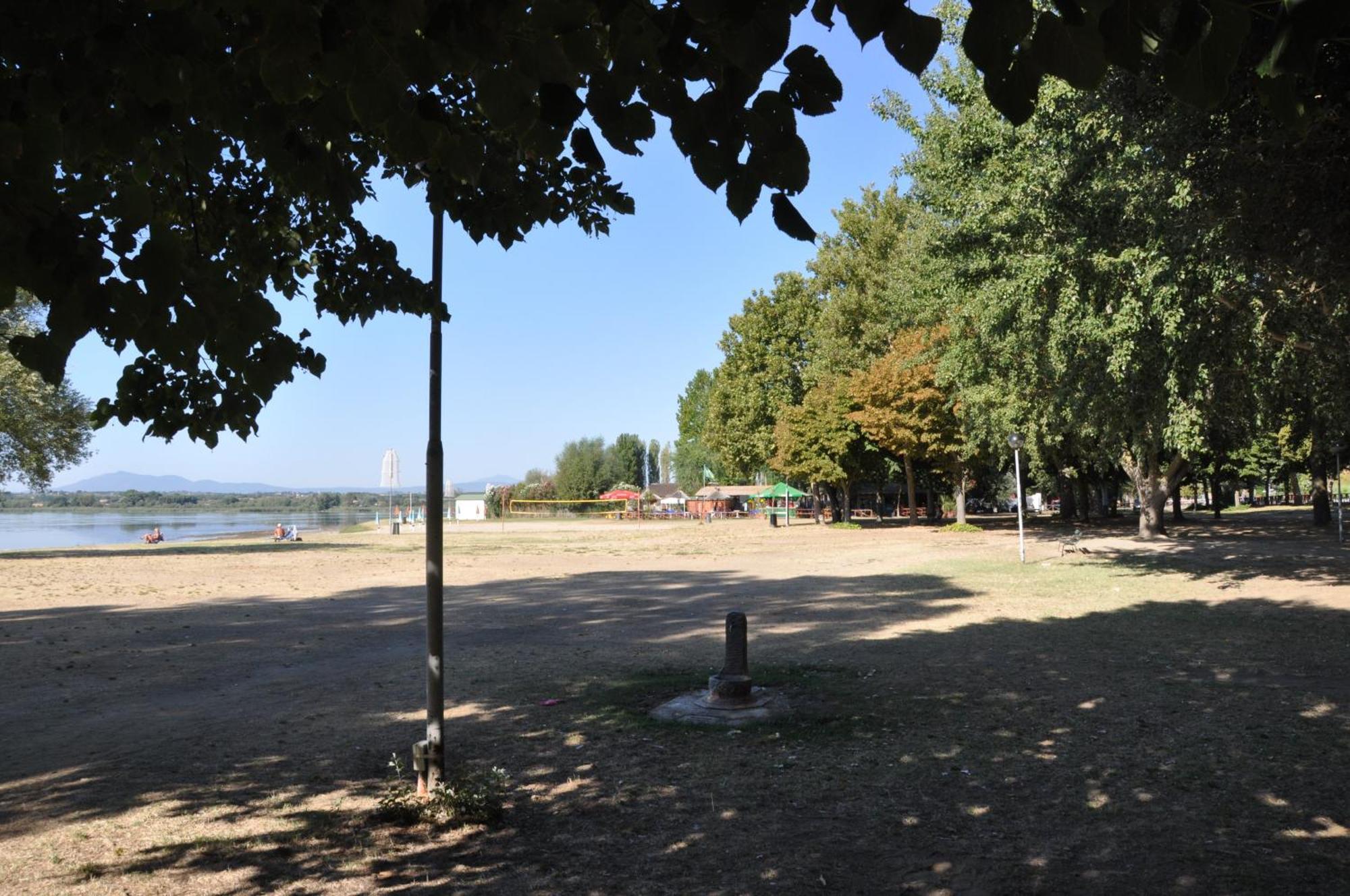 Residence Al Lago كاستيغليون ديل لاغو المظهر الخارجي الصورة