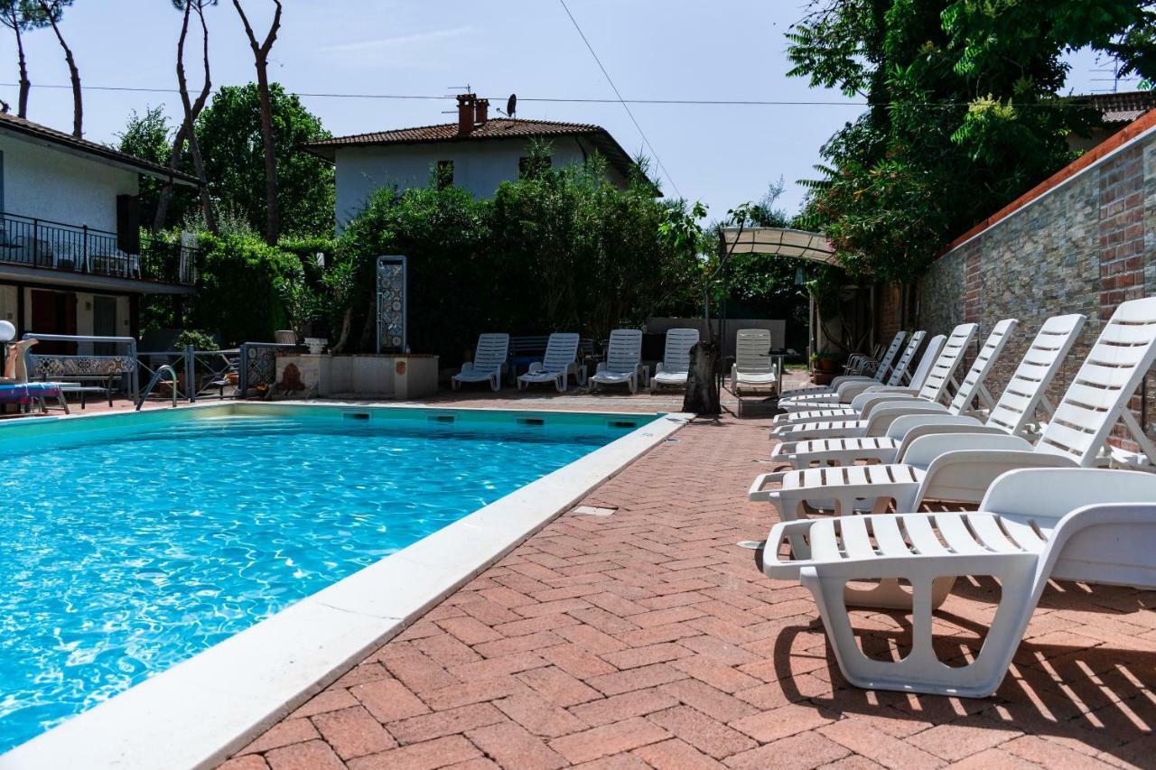 Residence Al Lago كاستيغليون ديل لاغو المظهر الخارجي الصورة